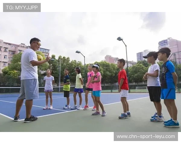 网球俱乐部完善青少年暑期训练营课程质量监管,网球2021年暑假培训