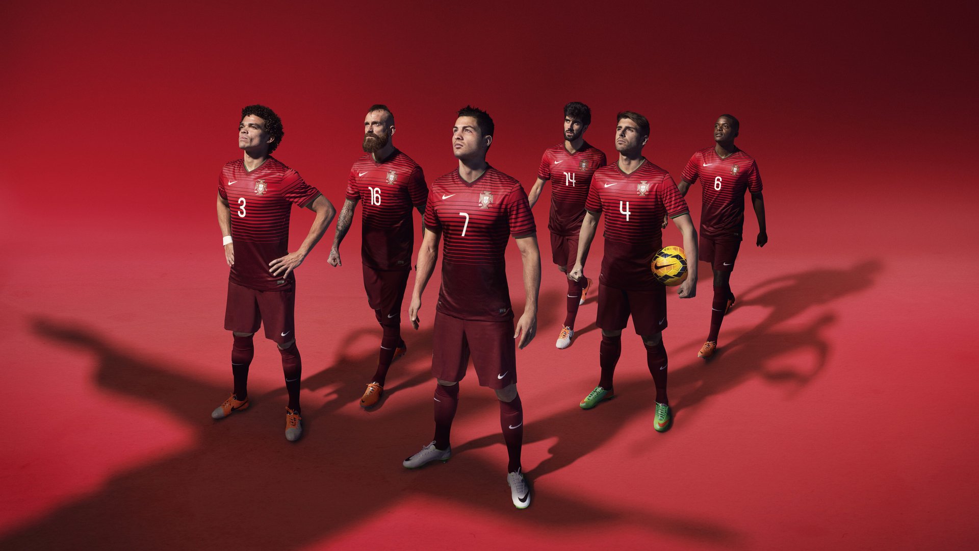 乐鱼体育官网下载-C罗：退役会落泪，距千球仅差48球，c罗退役计划